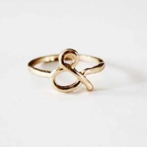 Gold Ampersand Ring Size 7